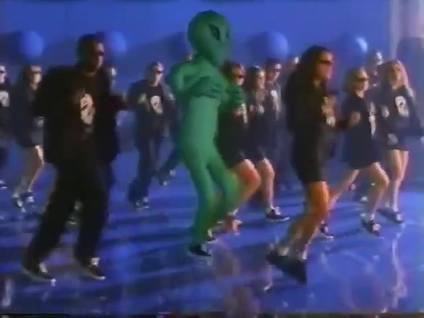 Alien Shoes Canada: Contacto Cósmico con Estilo