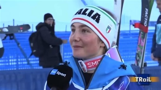 In graciis ae Rai Ladinia o stin sintint simpri plui ladin. Ducj i zovins lu san e son ancje braurôs a fevelalu. Chist al derive dal fat che une lenghe e stâ in pins se o rivin a vê SCUELE, COMUNICAZION e ECONOMIE. Lôr a scuele il ladin lu fasin come materie cun votos e no facoltative! Lôr e an un palinsest e soredut un telegjornâl in lenghe! Lôr e an il sistema trilengâl che al vâl tal mont dal lavôr! Cjapin spont di chistis robis... | ASF Associazion Sportive Furlane