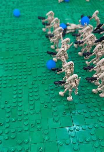 What do you think of these custom LEGO droids? I think they are amazing, but I’m a LEGO purist! ##legotiktok