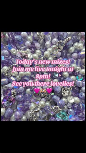 Live at 8pm! 🩷#Diybeadbestie #beads #live #beadtok #glassbeads