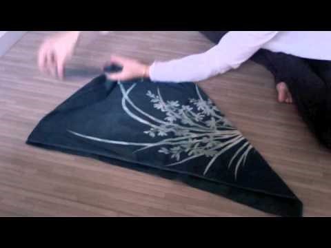 How to Tie a Furoshiki Handbag