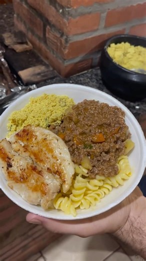 FILÉ DE FRANGO + CARNE MOÍDA POR 20,00 pila 😋😋 Instagram - @brandizio