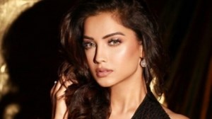 Playing Karuna in ’Hasratein’ was challenging, says Adaa Khan