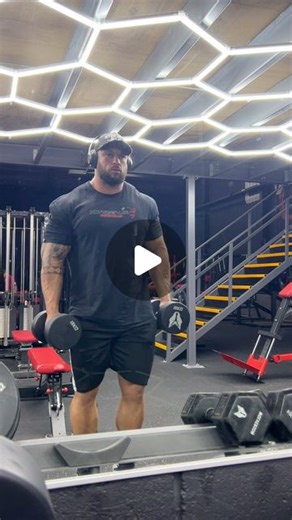 Craig Morton | The pump was real 🦁 @silverbackgymwear 🦍 #bicep #finisher #arms #silverbackgymwear | Instagram