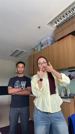 3 Minutes Before Our Shift: A Fun Fit Check Dance