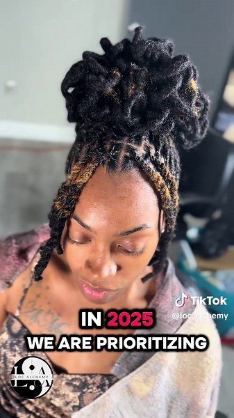 Ready to transform your look? 🔥 Loc extensions are the ultimate game-changer! From short to long, and basic to bold—get the length, volume, and style you’ve always wanted. 🖤✨ Book your appointment today and let’s create magic! 📅 Don’t wait, spots fill fast! NOW SAVE this post so you can refer back to my page later ✨💫 & Follow @loc_alchemy for more FREE loc friendly tips, tricks & tutorials 🤩💕🙌🏽 #instantlocs #locextensions #starterlocs #starterdreads #starterlocstyles #jacksonvillehairsty