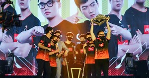 Team Flash vô địch ĐTDV mùa Xuân 2021: Liên Quân Việt Nam nên vui hay quan ngại?