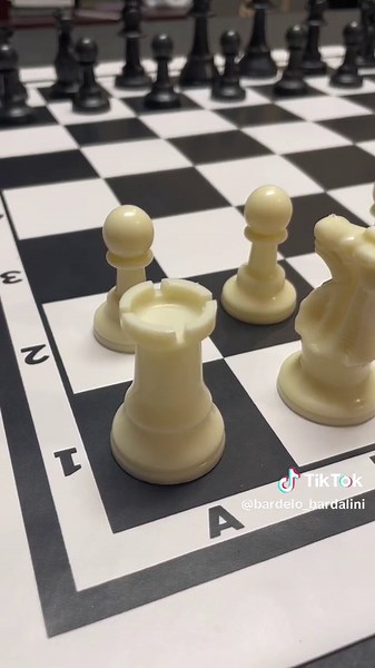 Soviet Chess Variant: Hunger Points and Cannibalism Rules