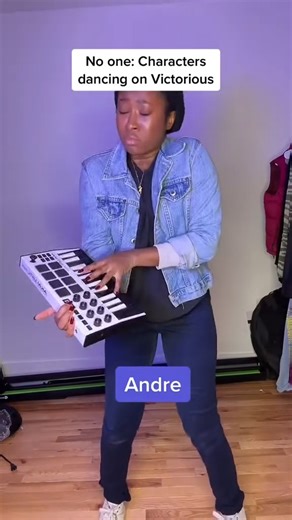 1.1M views · 67K reactions | The dancers had bills to pay #victorious #katvalentine #victoriajusticeedit #nickelodeonuniverse #funny #reels | Yasmine Sahid | Facebook