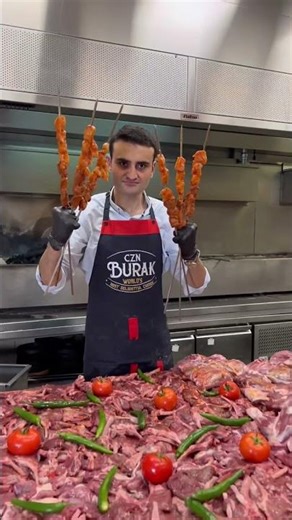 Czn Burak Dubai İftar Saati Kebap Hazırlığı #shorts