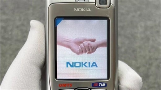 诺基亚N70：N系列开山之作，早期三剑客之一（与N90、N91齐名），超经典的智能机。