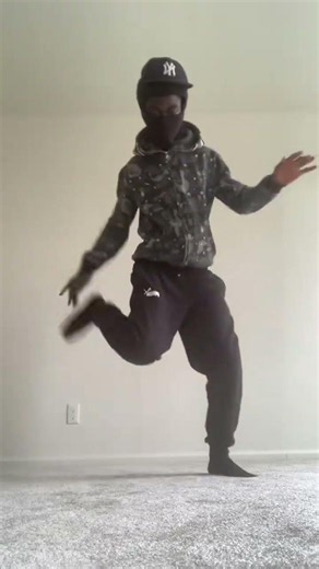 New Emote uncloked: Billy bounce sturdy #fyp #fn #fy #fornite #sturdy #viral #sakadotnyc #ny