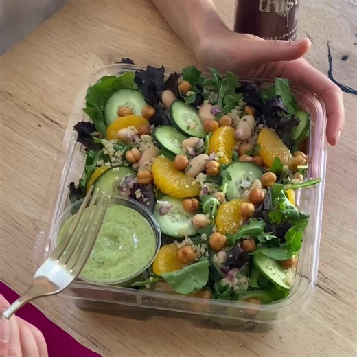 Haven’t tried Thistle yet? 👀 Here’s what you’re missing: 🥗 Gut-friendly, plant-forward meals ⚡ Ready in minutes (no prep, no stress) 🌿 Feels good and tastes amazing 💪 Fuel your body, love your gut | Thistle