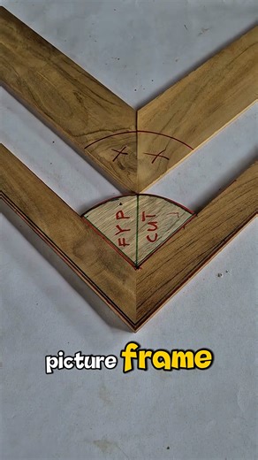 3.6K views | Perfect corner marked for a flawless miter joint. ​#Woodworking ​#DIY ​#Craftsmanship | Diyer's Amazing Hacks | Facebook