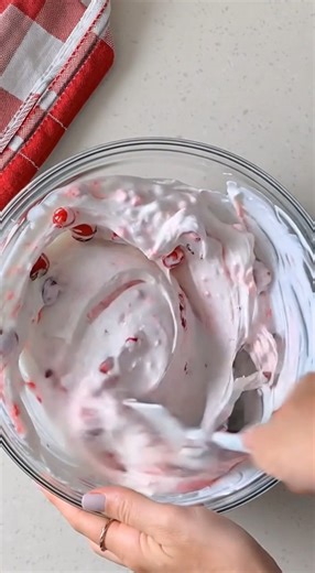 58K views · 706 reactions | No-Bake Festive Millionaire Pie | Easy Recipes | Facebook