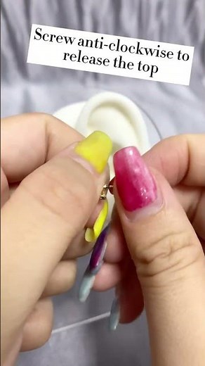 How to Put In A Screw Back Earring
