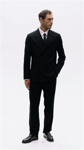 Lights on. Eyes on you. Own the night with the party collection. Available now at mango.com