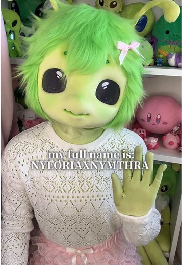 Get to Know Me: Kawaii Cosplay and Alien Aesthetics