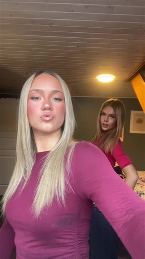 karl notice us 🥹🫰 @Amalie