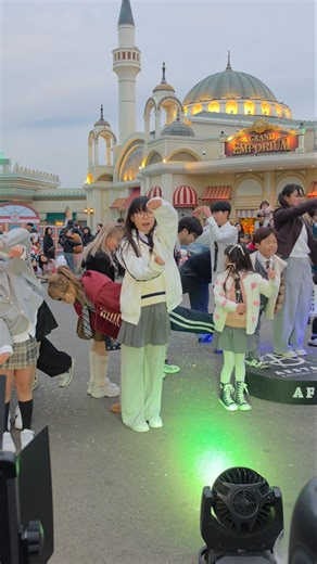 공중부양은 이렇게 하는 것😅😅 #김프로 #춤추는곰돌 #춤추는곰돌의랜덤댄스 #afstarz #music #dance #challenge #funny #shorts #에버랜드