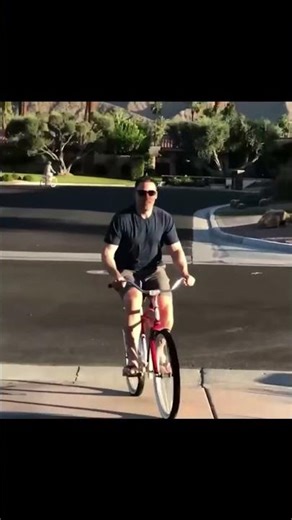 “funny shorts full enjoy 😂 #LOLBox #FunnyShorts”