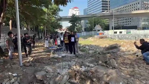 Thais file complaint against Hun Sen and Cambodian leaders over 'war crimes'