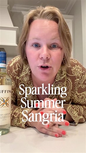 always a crowd pleaser #sangría #whitewine #summercocktail