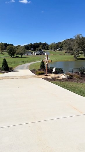 Fall Wedding Vibes..... | Deep South Farm | Facebook