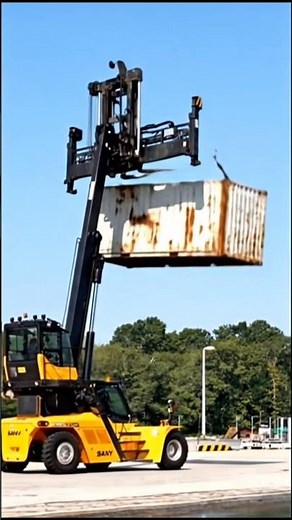 Forklift Fail Caught on Camera, Container Drops Hard!