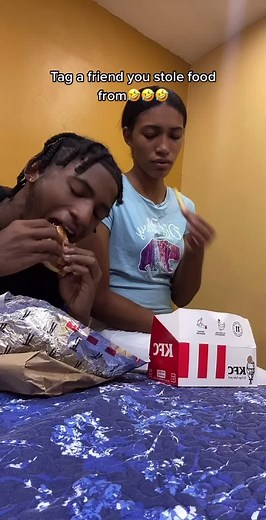 Easy come easy go...don't let em catch you slipping outchea! @geddestv #kfctt