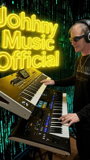 ItaloDance Magic I Live Synth Performance I Johnny Music Official