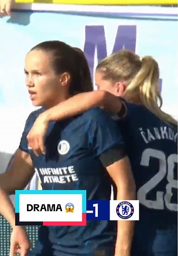 One of the most dramatic Chelsea games EVER! 😱 #Chelsea #CFCW #CFC #Football #WoSo Guro Reiten scores in the 96th minute vs Manchester City - who had two players sent off - in the WSL.