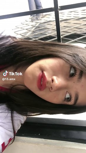 Eyeliner Tutorial: Perfect Your Winged Look