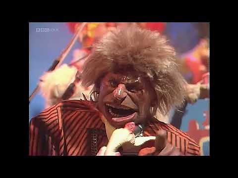 Spitting Image ~ The Chicken Song [HQ Sound]