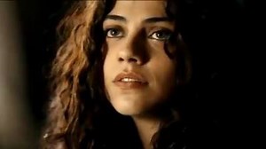 Como foi o primeiro beijo de vocês? Foi igual da Capitu com Bentinho? | Brasileiríssimos