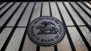 HDFC बैंक को आरबीआई से झटका, लगा 1 करोड़ का जुर्माना