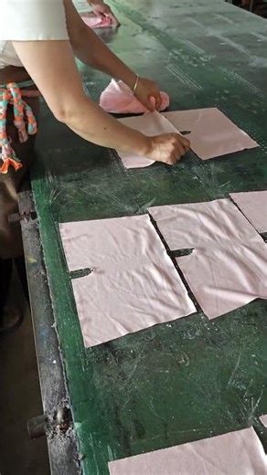 Fabric silk screen printing demonstration