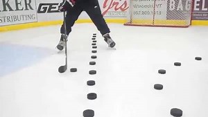 Spin us right 'round 🌀 #50PuckChallenge (🎥 IG/elev802_vt) | NHL