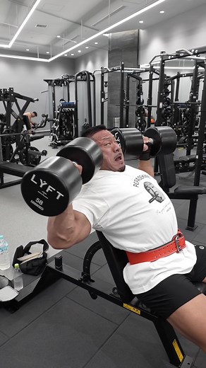 ポパイ関根の高重力ダンベルショルダープレス