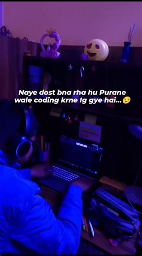 Tech dictator on Instagram: "Dagabaaz re haye dagabaaz ree🫠 . . . #explorepage #campuslife #studentlife #collage #fypシ❤️💞❤️"