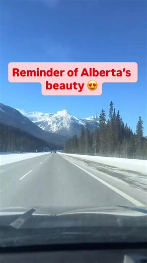 It’s actually so beautiful 😭🙏 Credit: @Anya Follow @northlycalgary for more Calgary content! DM us your videos/photos to be featured on the page! 🇨🇦 #calgary #banff #beauty #yyc #alberta