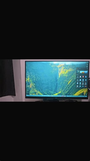 new windows 11 home screen 💙 #windows #fyp #laptops