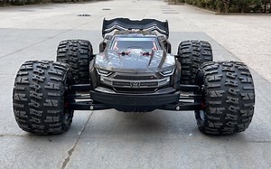 ARRMA 卡屯 EXB 首次下地.......