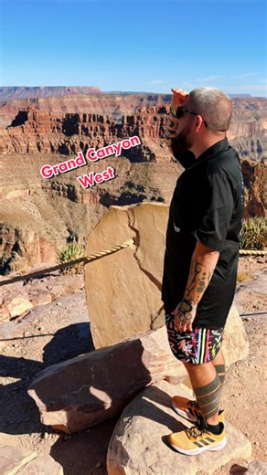 ⛰️ We visited Mohave county and went to the Native American reservation: the Grand Canyon West is magnificent! 🌵 @Jose Tito Márquez #arizona #usa #trip #america #grandcanyon #grancanyonwest #mohave