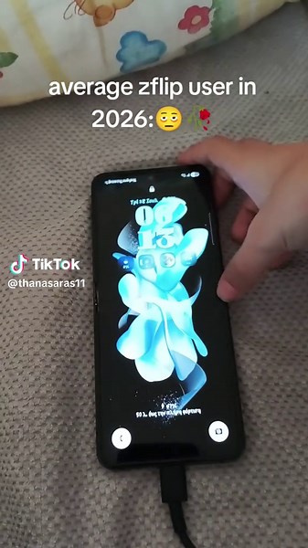 Is the Samsung Galaxy Z Flip4 Still Worth It in 2026?