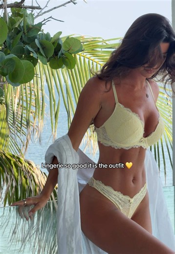 We’ve officially entered our butter yellow era 💛 the prettiest butter yellow lingerie that’s equal parts cute, comfortable, and confidence boosting ✨ #bouxavenue #butteryellow #lingerie #matchingset #styletok