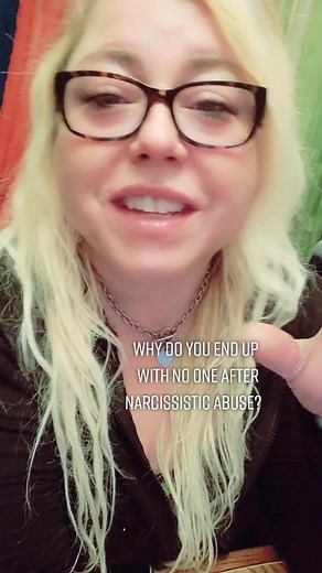 #narcissistsecrets #narcissistsbelike #thingsnarcissistsdo #narcissisticabuserecoverycoaching #isolation #narcissistsuvivor #Queenbeeing