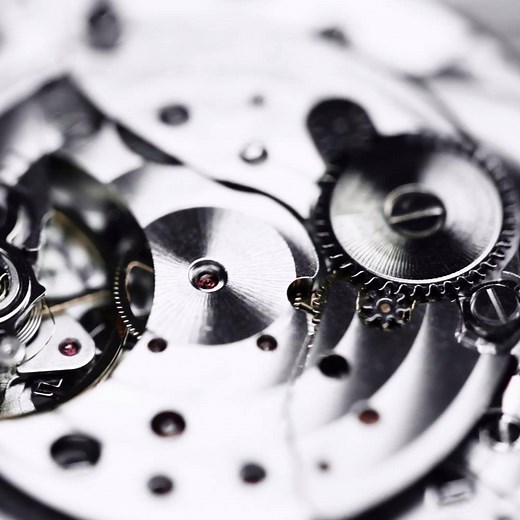 An exceptional new style joins the 'Dior Grand Bal' Dior Haute Horlogerie collection. Inspired by Monsieur Dior's beloved masquerade balls, the 'Dior Grand Bal Masqué' line of 12 one-of-a-kind watches features rotors as dancing carnival masks, decorated in feather-trimmed gemstones set off with diamond-set bezels and cases. With an automatic "Dior Inversé 11 1/2" caliber movement, its signature is the frontal rotor twirling to mimic a ballgown, as in the original feather-embellished 'Plume' vers