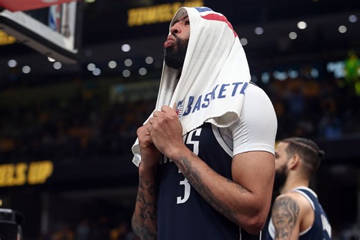 "Finally chopped his hair when he leaves the Lakers" - NBA fans react to Anthony Davis swapping braids for sleek new hairdo
