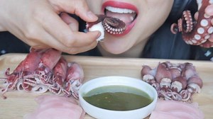 48K views · 924 reactions | ASMR EATING SOUNDS. This platter is...